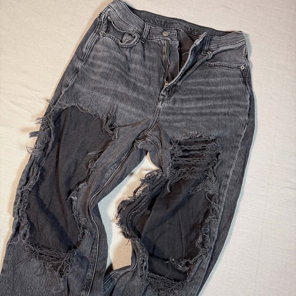 American‎ Eagle Distressed Mom Jeans Washed Black High Waisted Knee Rip 4